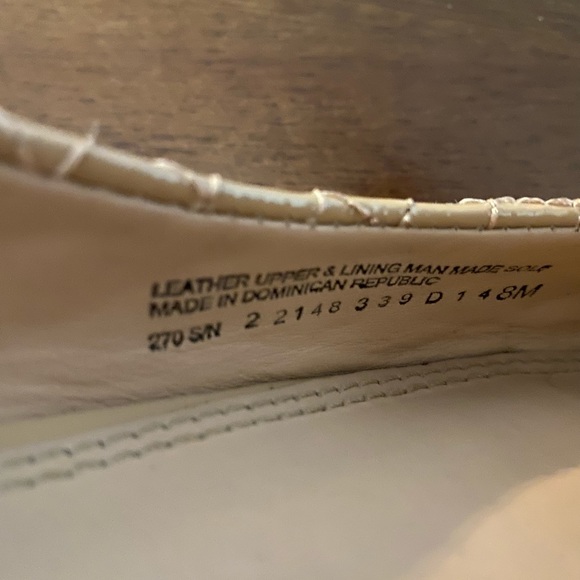 Tory Burch quilted patent flats - Picture 3 of 3